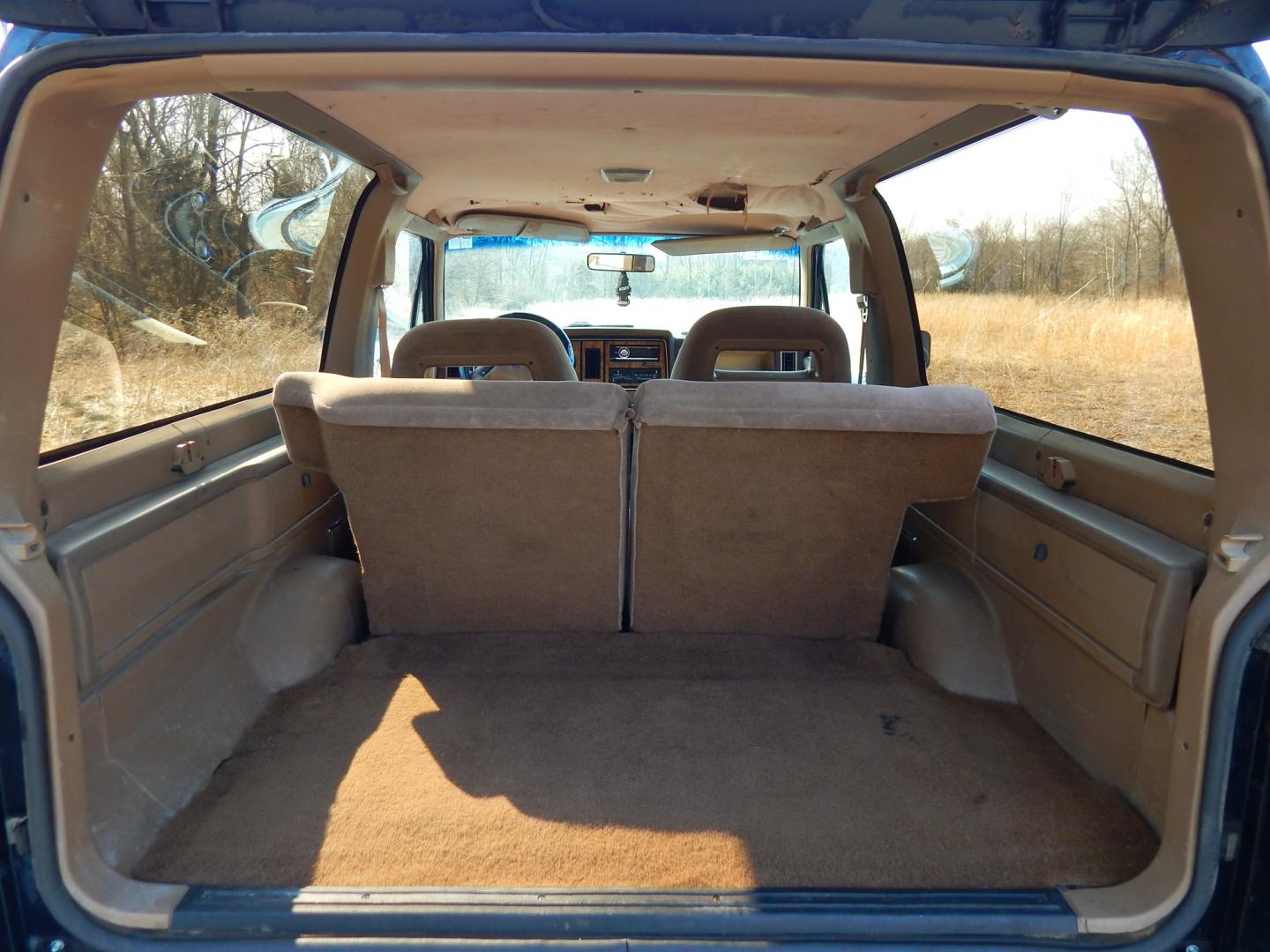 1988 Blue /Tan Ford Bronco II 4WD (1FMCU14T6JU) with an 2.9L V6 OHV 12V engine, 4-Speed Automatic Overdrive transmission, located at 6528 Lower York Road, New Hope, PA, 18938, (215) 862-9555, 40.358707, -74.977882 - Here we have a 1988 Ford Bronco 2 with a 2.9L V6 putting power to a 4x4 automatic transmission. Options include: tan cloth interior, heat/AC, XD Vision radio, power windows, cruise control, tilt steering wheel, front/rear defrost windows, spare tire cover, 15 inch alloy wheels with 4 Solarus AP tire - Photo#26